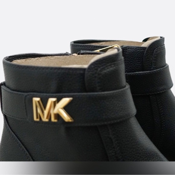 NWOT MICHAEL KORS JILLY FLAT ANKLE BOOTIES SIZE 6.5 - Picture 5 of 6